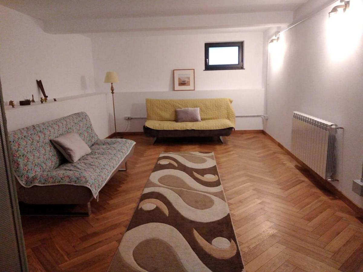 Villa Sunny House Suceava Exterior foto